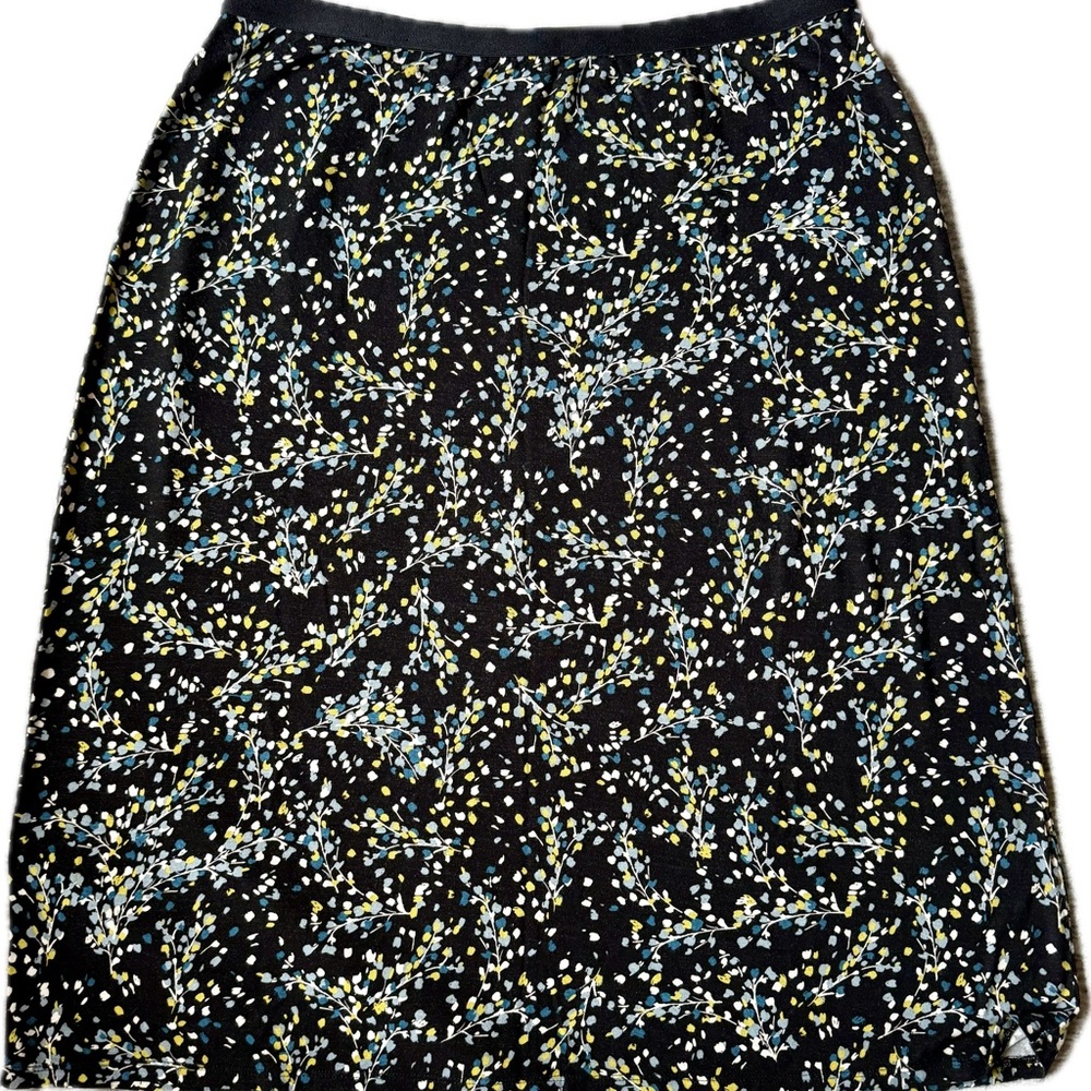 J. Jill Black Floral A-Line Skirt